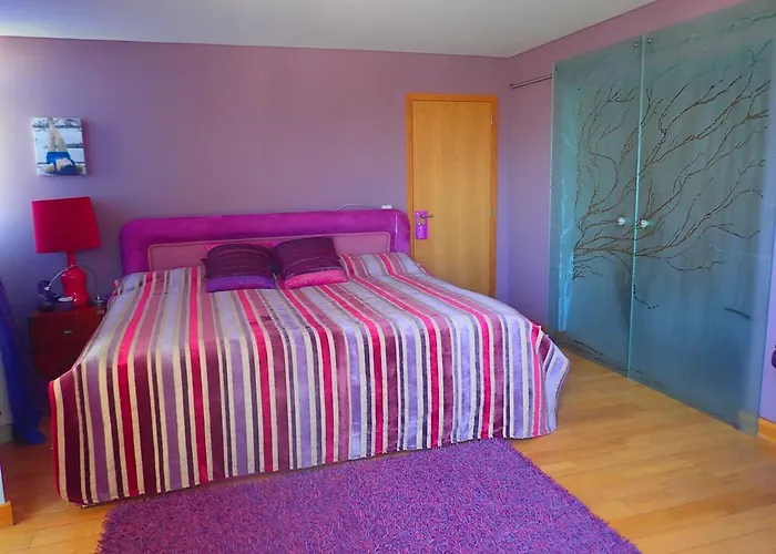 里克斯河滨套房公寓